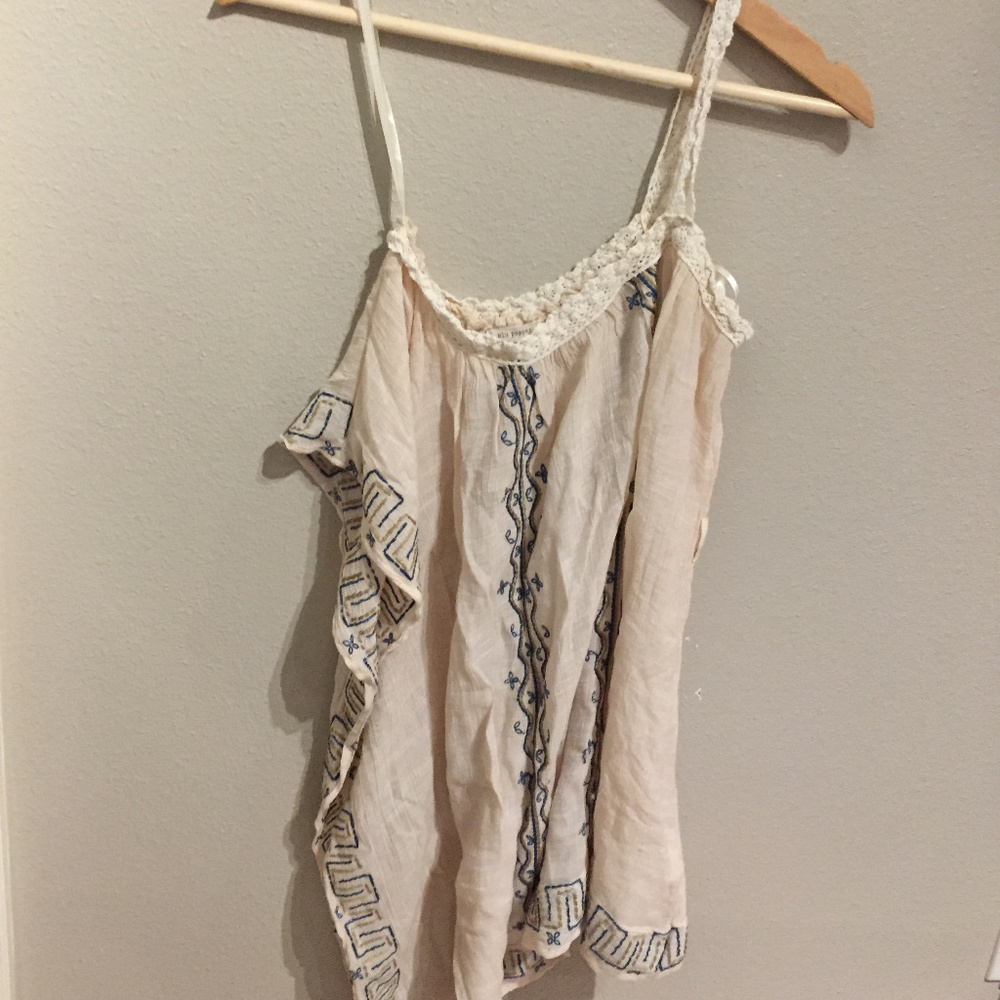 CREAM BLU PEPPER ASYMMETRICAL BLOUSE